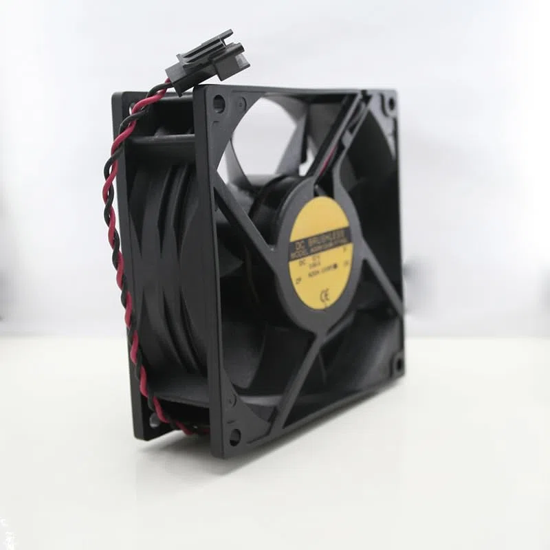 AD0912UB-Y71GL 9032 Cooling Fan, 12V 0.64A 2-Wire 2-Pin 9CM High Power Inverter Fan