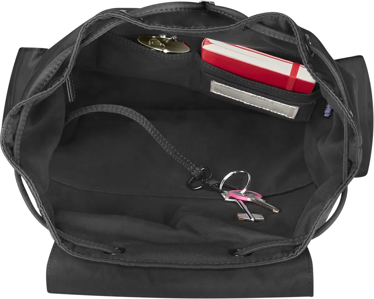 Moleskine Sac À Dos Moyen Collection Legendary, Sac À Dos Pour Travail et Université avec Housse Rembourrée Pour Appareils Électroniques en 100% Matériaux Recyclé, 39,5 x 39 x 15 cm, Noir