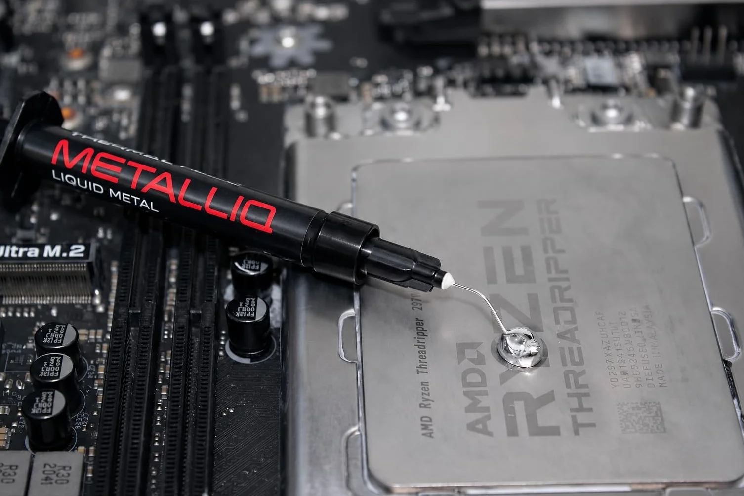 METALLIQ Performance Bundle - 1 g de métal liquide + 3 g de pâte thermique ultra pour processeur GPU PS5 Gaming & Service Set